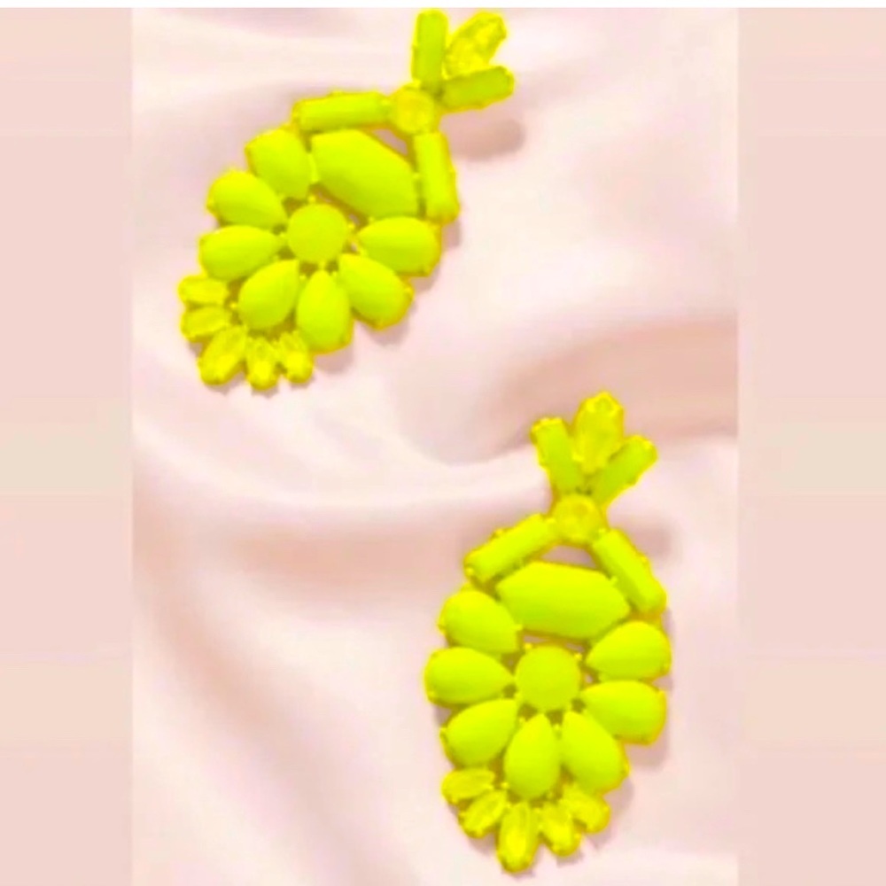 RARE Neon Yellow Heck Yes - Stella and Dot retired earrings